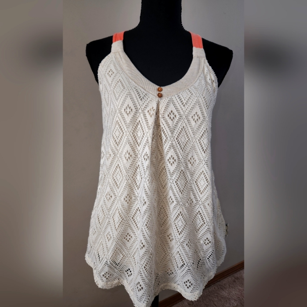 Exhilaration cream crochet tank with coral racer back small
